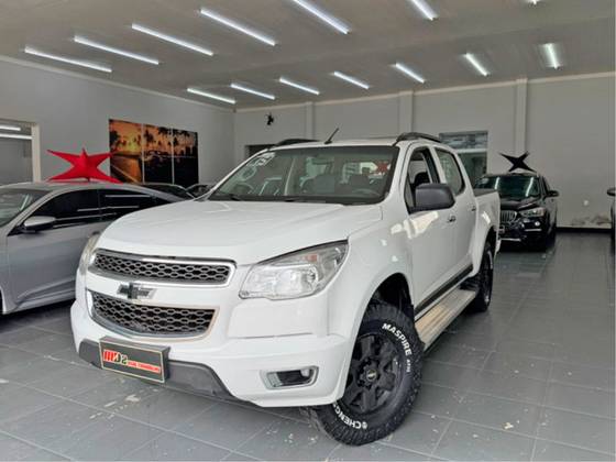 CHEVROLET S10 2.4 LS 4X2 CD 8V FLEX 4P MANUAL CHEVROLET S10 2.4 LS 4X2 CD 8V FLEX 4P MANUAL
